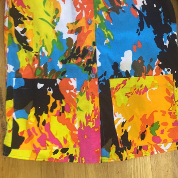 Pleats Collection size small button shirt - Picture 2 of 6